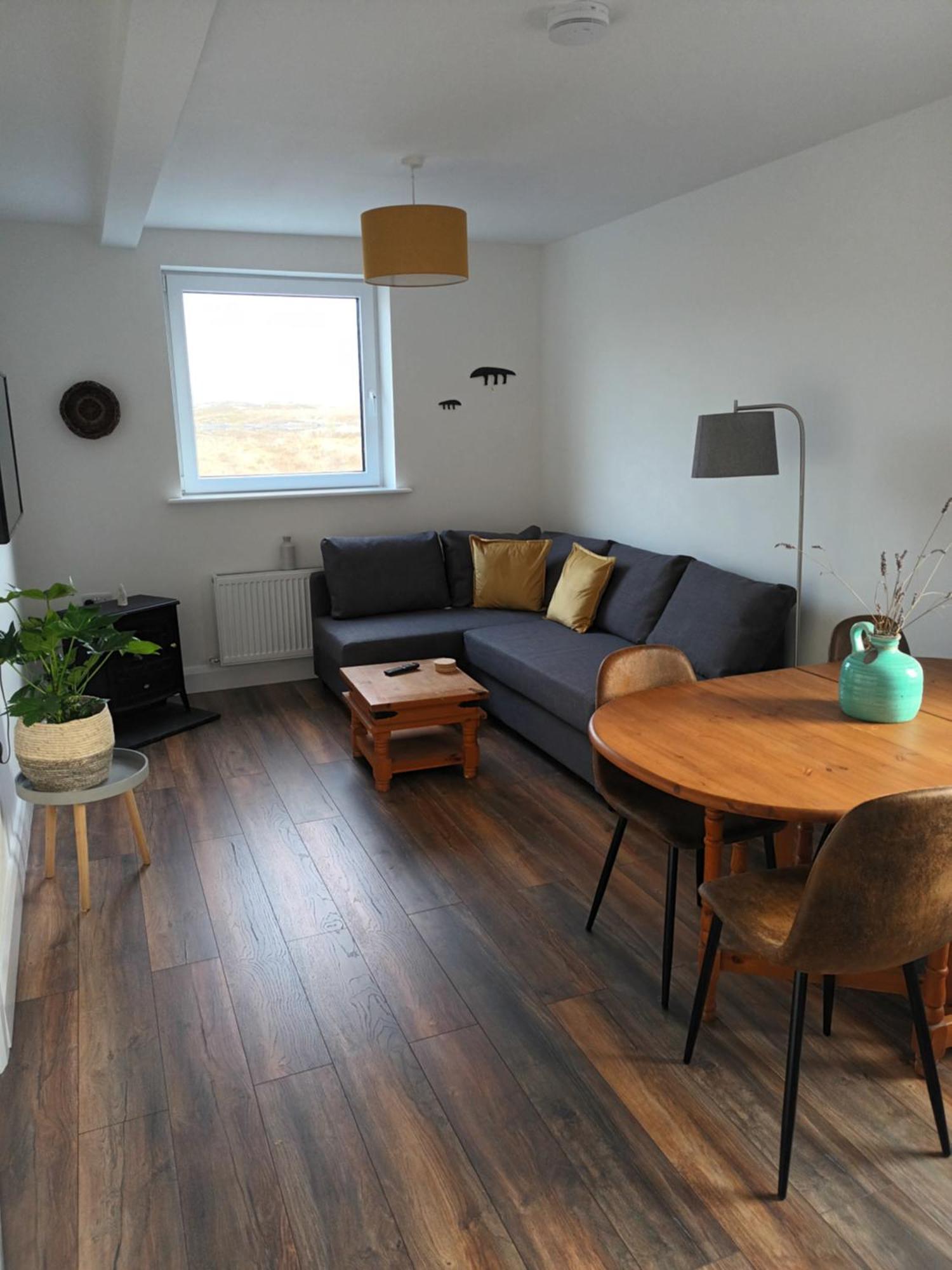 Connemara Lake View Apartment Camus Eighter エクステリア 写真