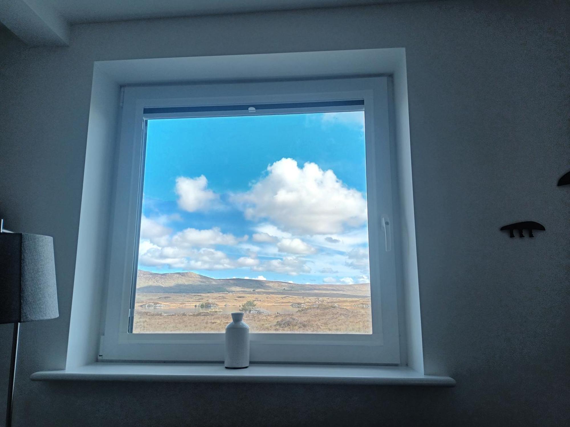 Connemara Lake View Apartment Camus Eighter エクステリア 写真