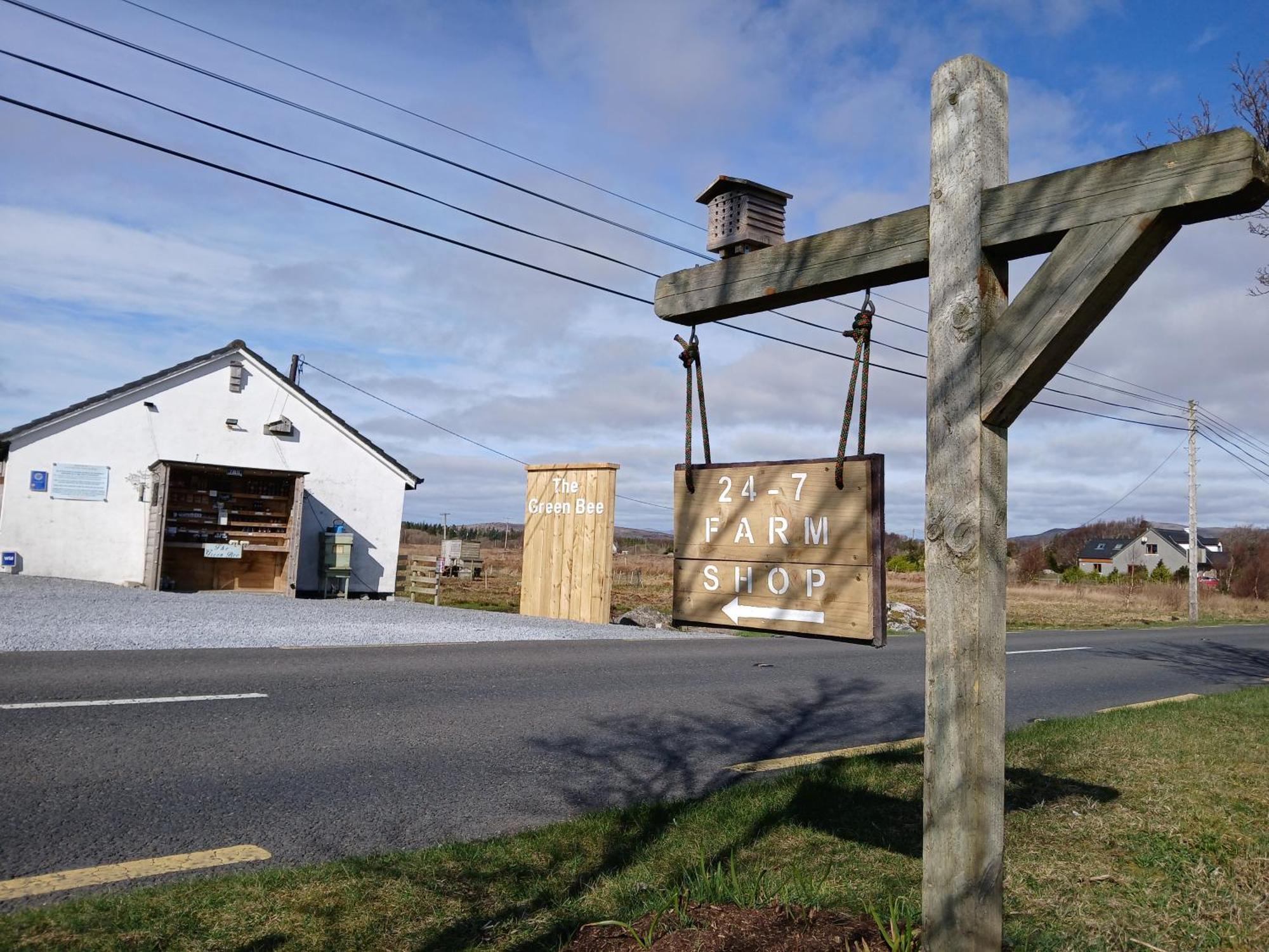 Connemara Lake View Apartment Camus Eighter エクステリア 写真